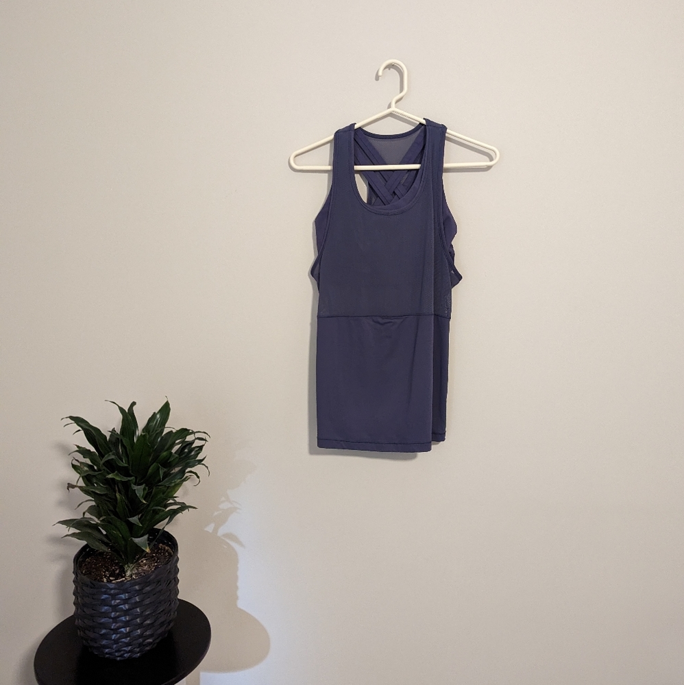 Lululemon tank sports bra attached